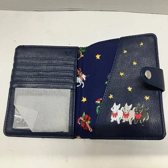 Vera Bradley Holiday Snow Globe Motifs RFID Vegan Leather Passport Wallet - Picture 3 of 3